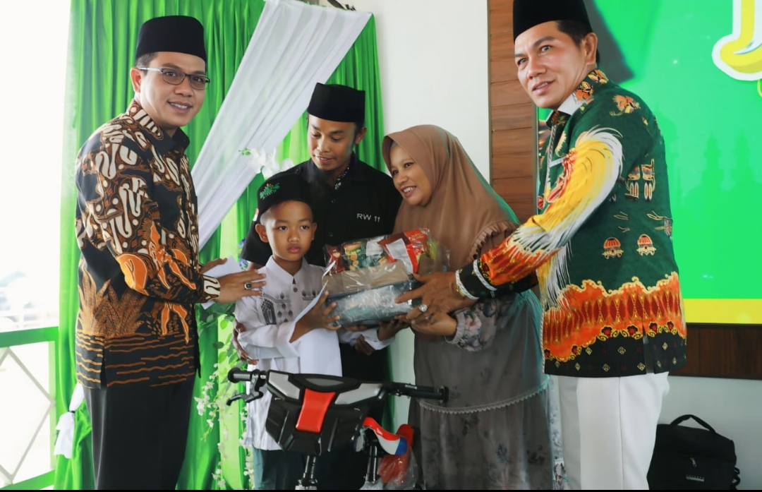 Guncang Kabupaten Bandung, Asep Romy Romaya Khitan Massal 64 Anak Prasejahtera: Politik PKB Adalah Jalan Pengabdian Nyata!