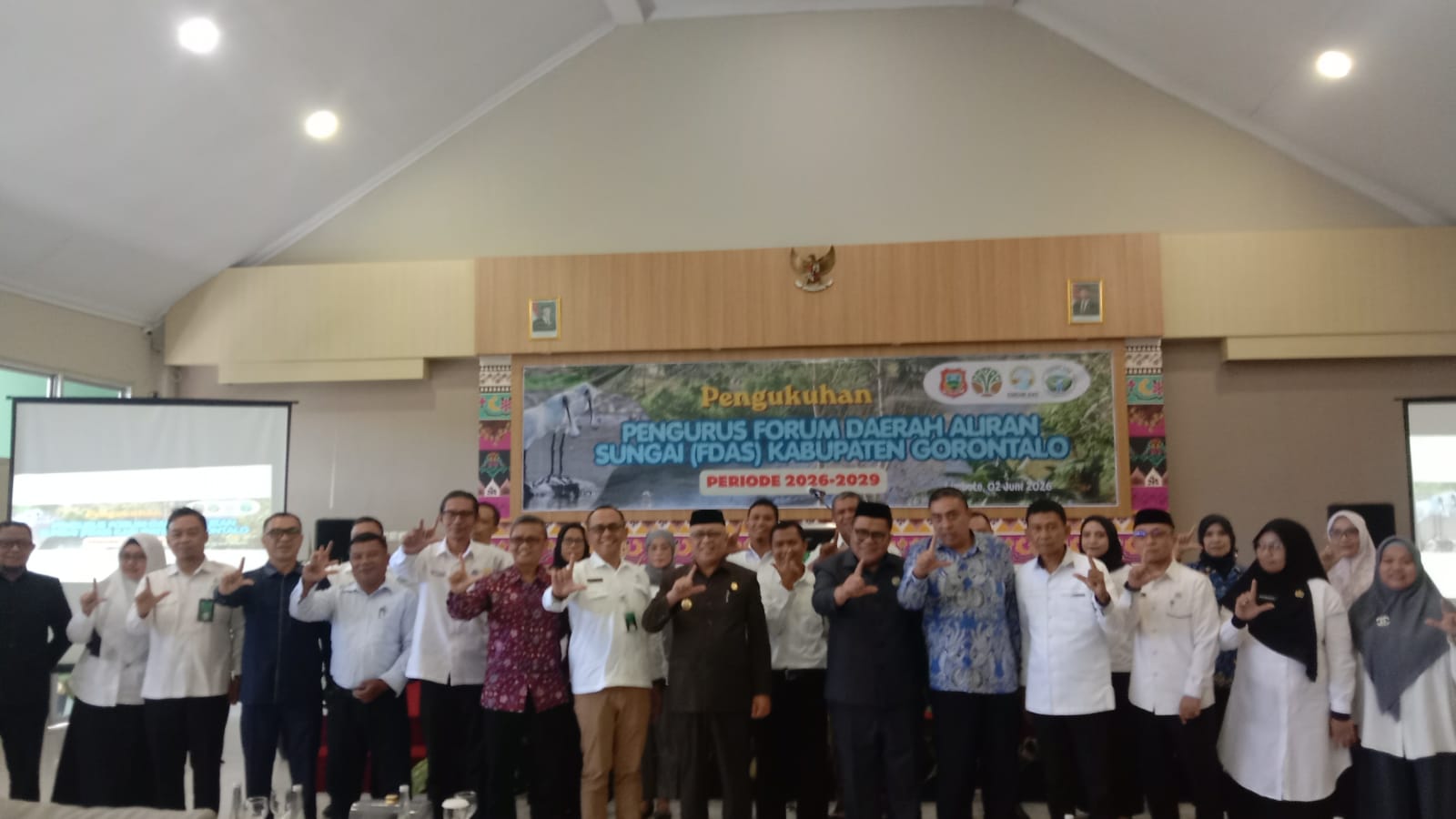 Selamatkan Danau Limboto, Bupati Sofyan Puhi Kukuhkan Pengurus Forum DAS
