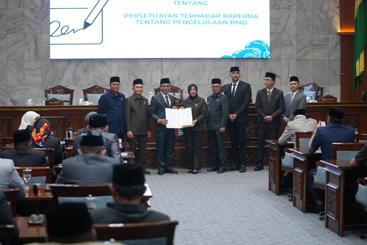 Respons Pandangan DPRD, Bupati Bandung Matangkan Tiga Raperda Strategis