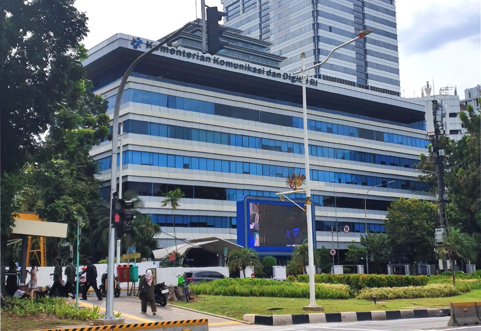 Lelang Frekuensi 700 MHz & 2,6 GHz Masuki Tahap Evaluasi Administrasi