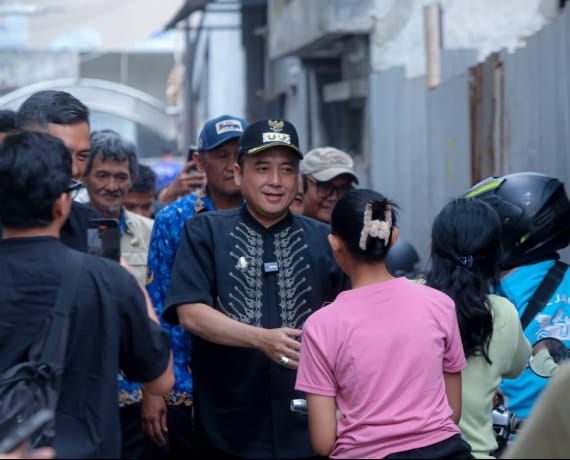 Walkot Janji Akan Beri Bantuan Bagi Korban Kebakaran 