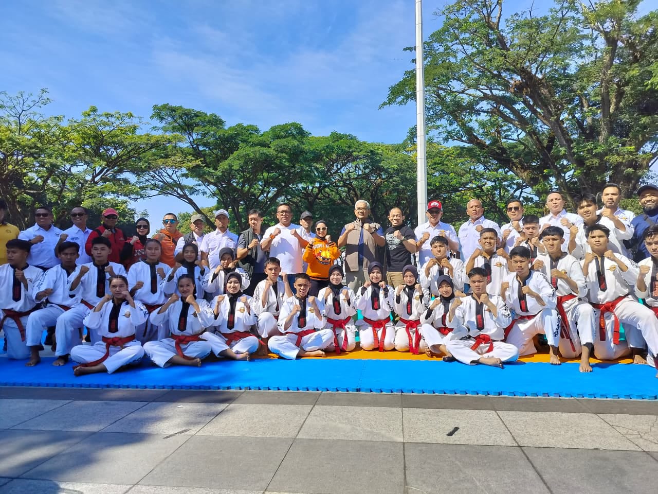 Perkuat Sinergi dan Keamanan, 1.300 Peserta Meriahkan Latgab Tarung Derajat Kota Bandung