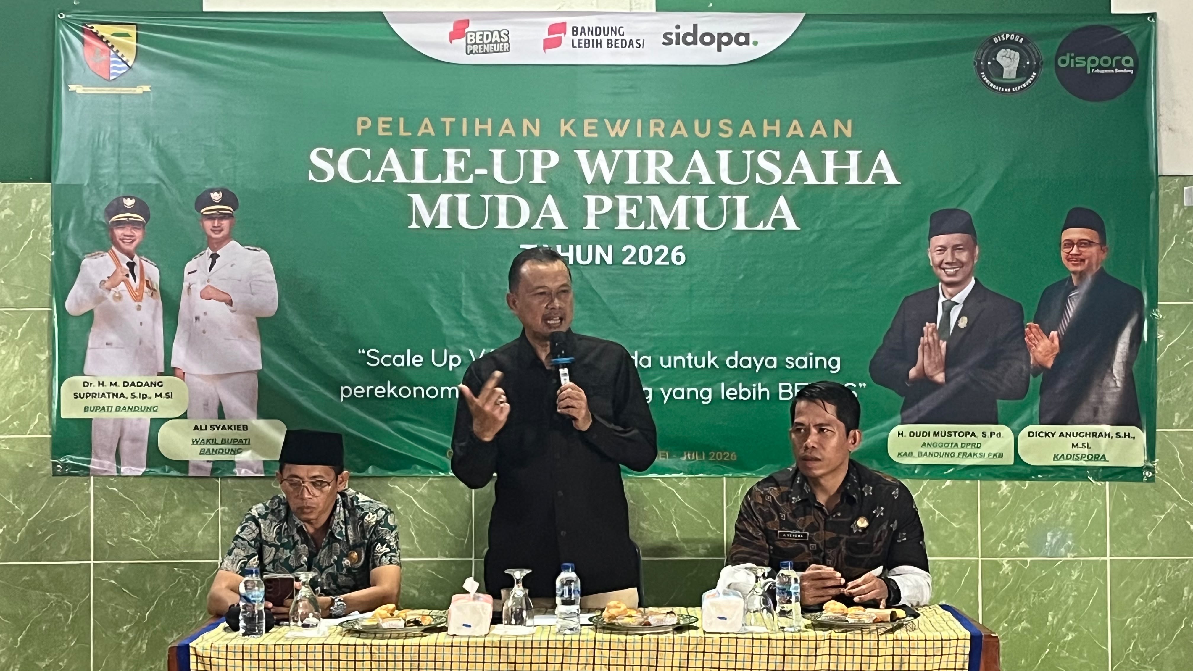 Dukung Program Bupati Bandung, Kang HDM dan Dispora Gelar Pelatihan Scale-Up 100 Wirausaha Muda di Solokanjeruk