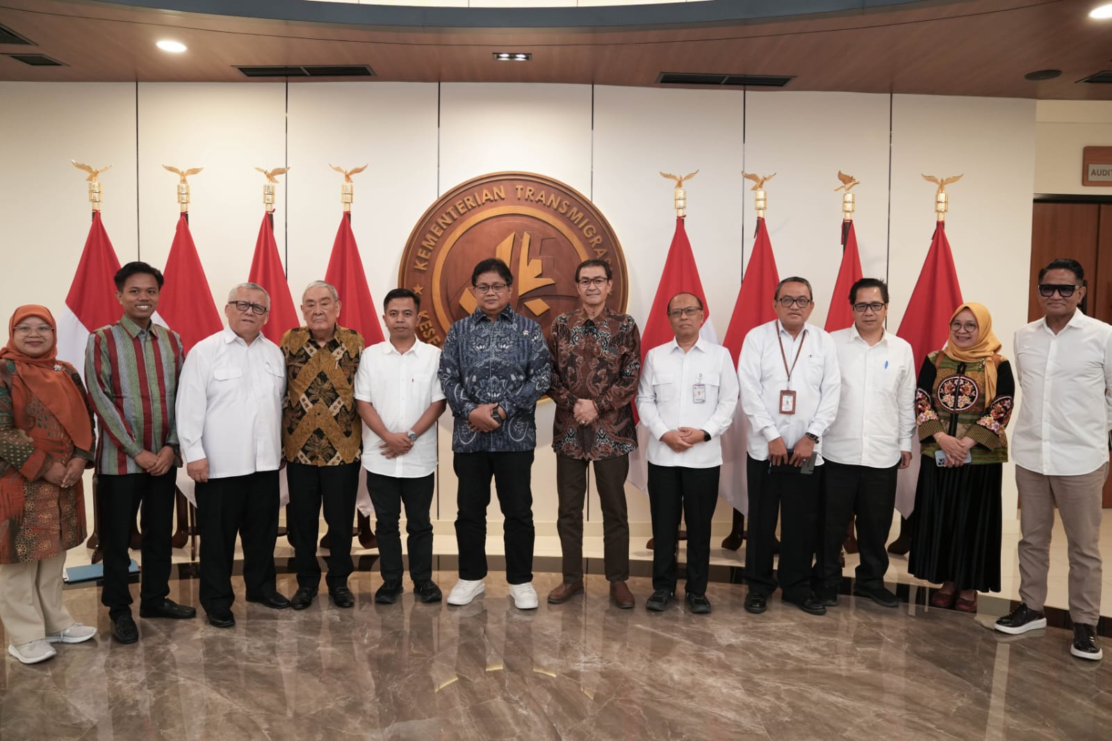 Dari Ban hingga Biodiesel, Wamen Transmigrasi Dorong Tata Kelola Baru Demi Kejayaan Petani Karet