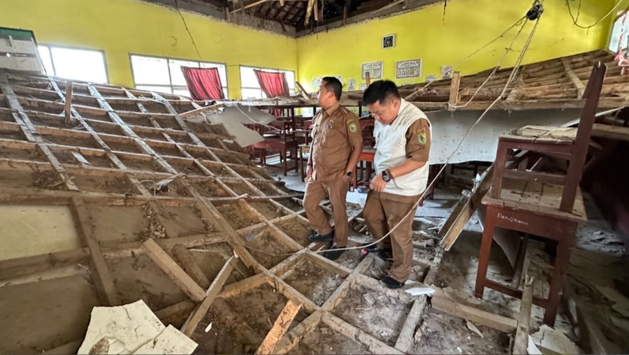 Camat Ciparay Gercep Tanggapi Laporan Sekolah Ambruk SDN Sagaracifta 