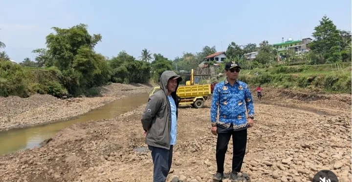 Pentahelix Majalaya: Kebut Normalisasi Sungai Citarum di Sukamaju