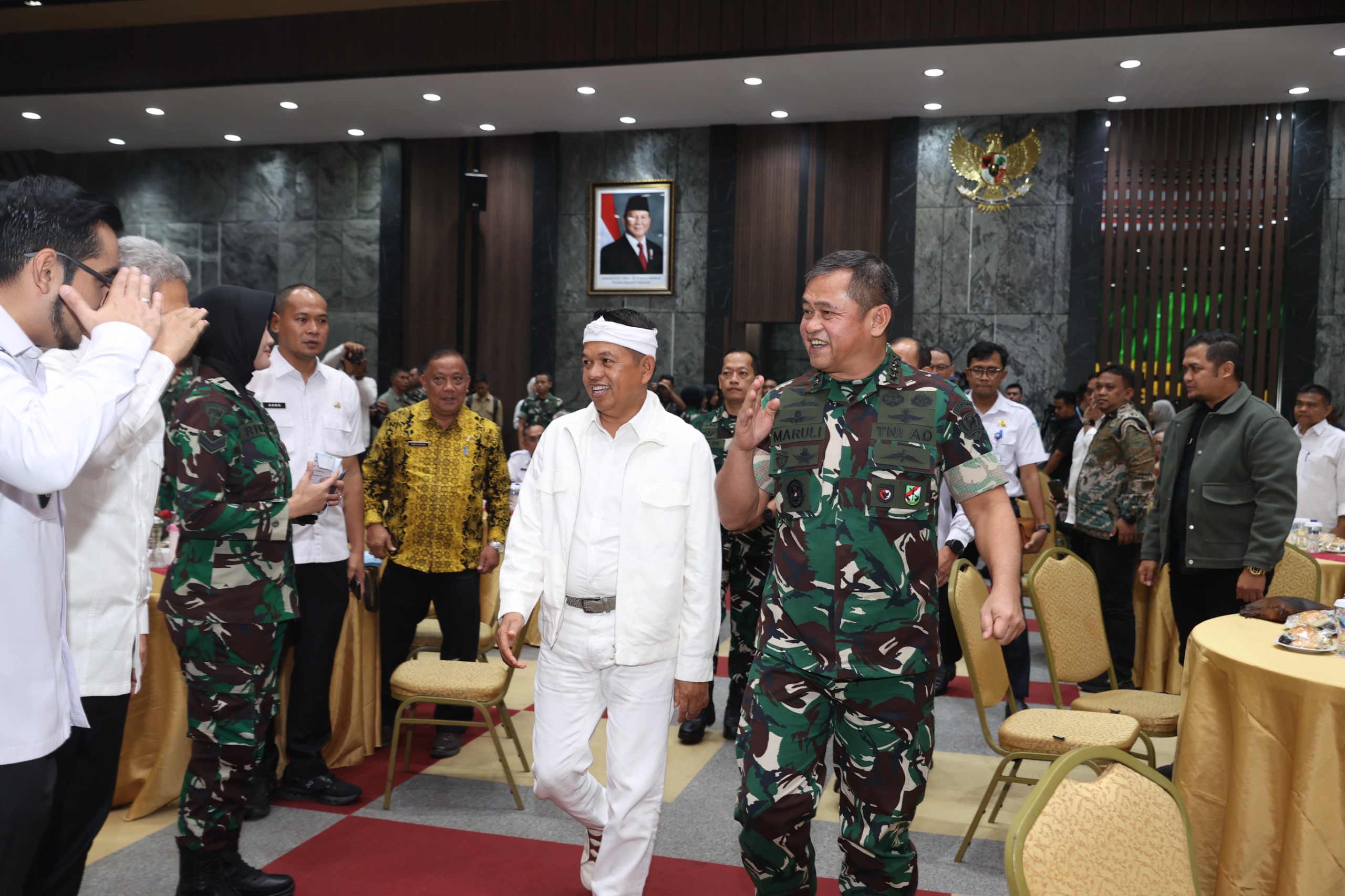 Ketika KDM, KDS dan TNI AD Bersatu Padu demi Bandung Bebas Sampah