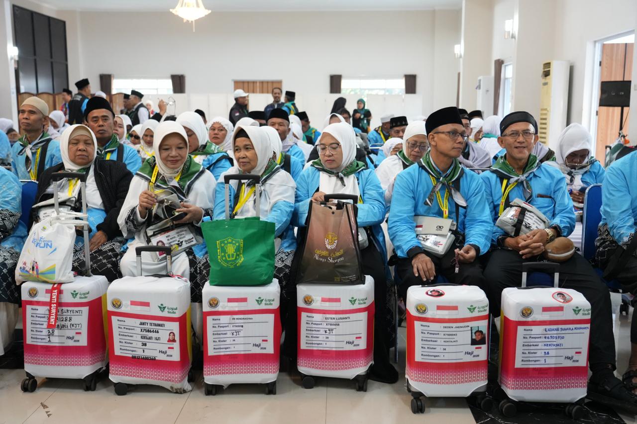 Bupati Lepas 141 Jemaah Calon Haji Asal Kabupaten Bandung